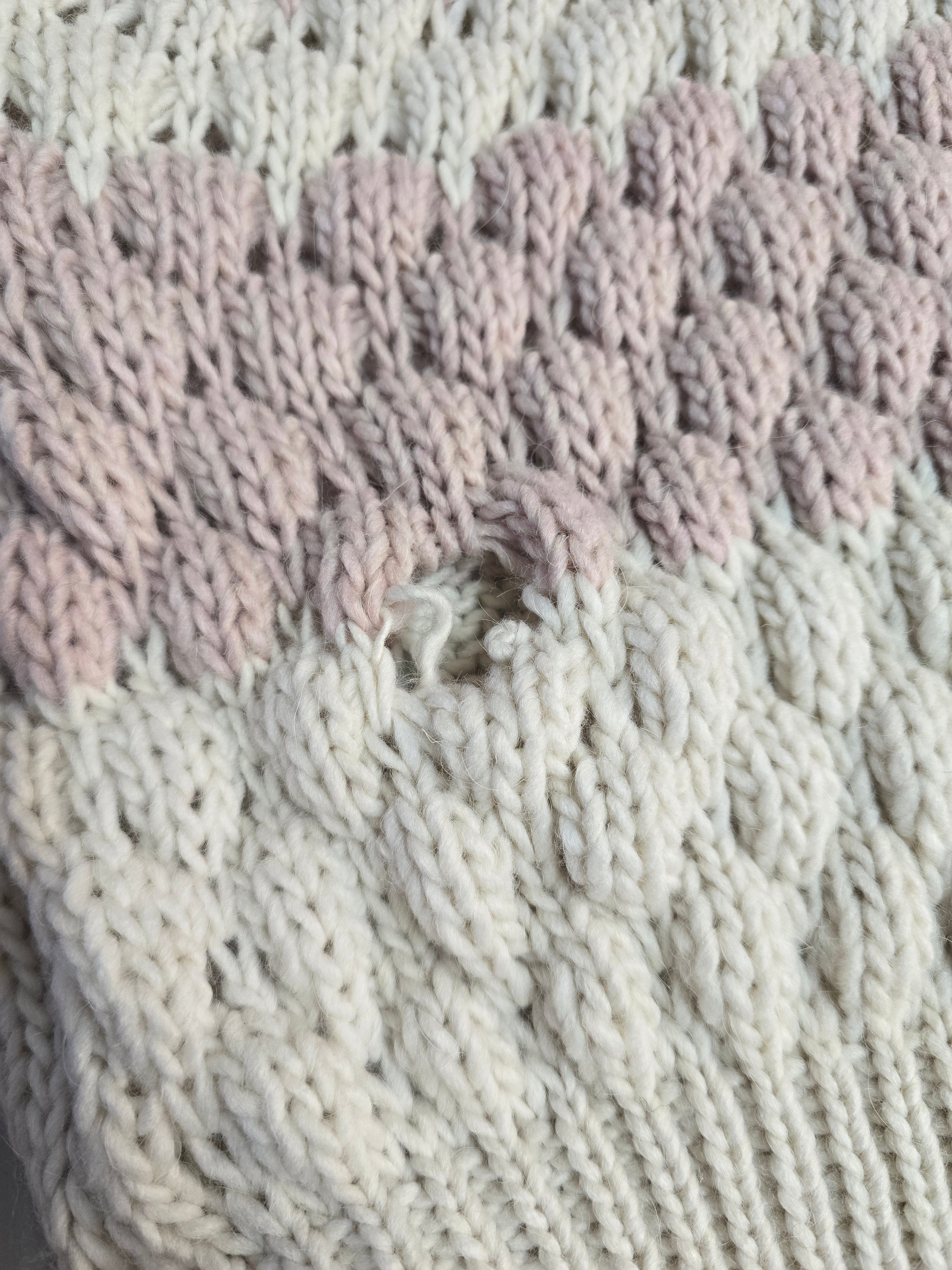 LUCKY DEAL 1894 Striped Bubble Knit Cardigan - Creme mit Altrosa - vom Umtausch ausgeschlossen -